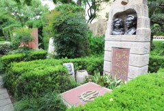 为何尊龙凯时离不开纪念性雕塑？答案藏在这里