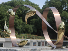 铜艺重生：碑雕与殡葬中的永恒之美